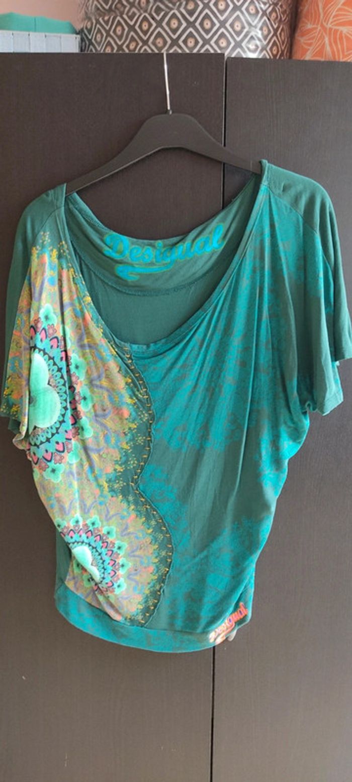 Top Desigual taille S très bon état