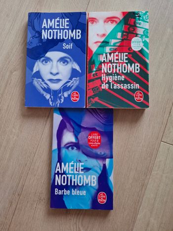 Lot de 3 livres de Amélie Nothomb en très bon état