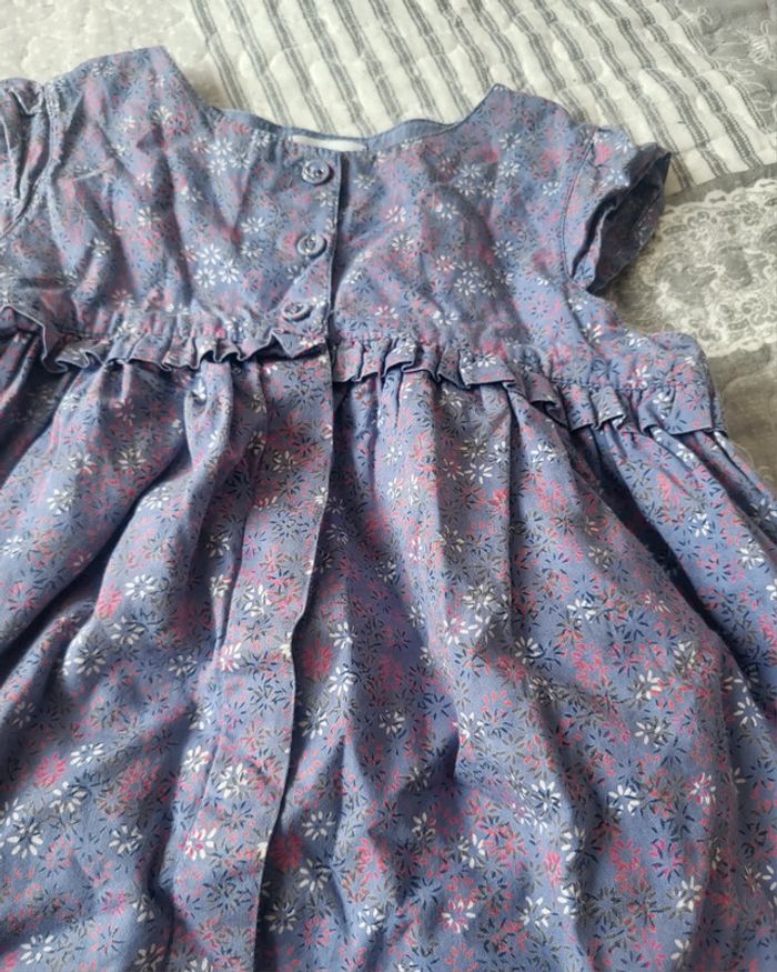 Robe à fleurs 24 mois - photo numéro 4