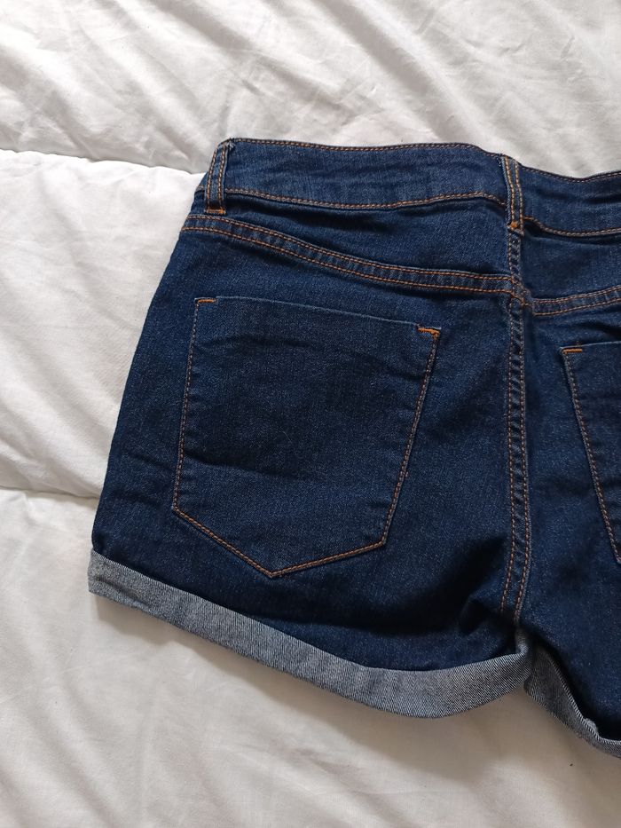 Short en jean taille 36 - photo numéro 5