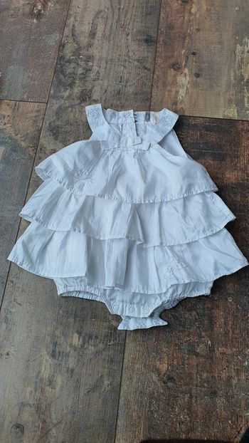 Très belle robe  orchestra 6 mois 68 cm en très bon état 👌