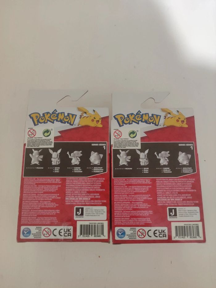 Figurine Pokémon célébration 25 anniversaire Pikachu et Osselait neuf - photo numéro 2