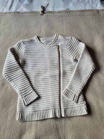 Pull/ gilet okaidi 8 ans