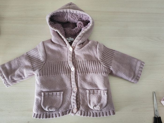 Gilet lilas 6 mois - photo numéro 1