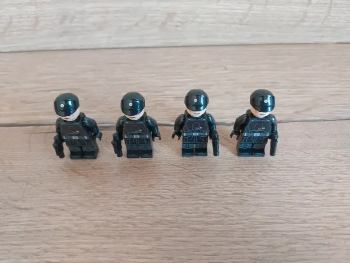 Figurines type lego 4 Impérial security officier stormtroopers star wars - photo numéro 5
