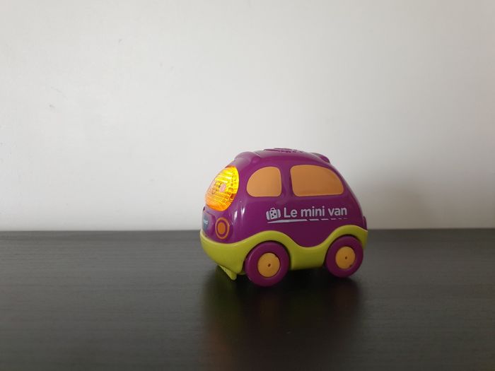 Tut tut bolide "Erwan le mini van violet vert" VTech - photo numéro 2