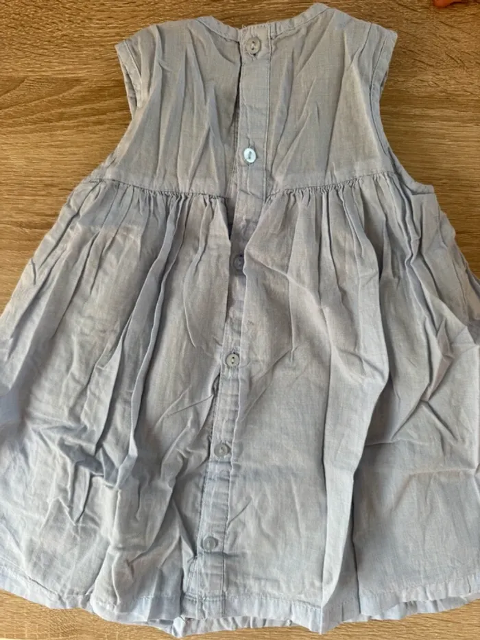 Robe bleu ciel Kiabi 12 mois TBE - photo numéro 4