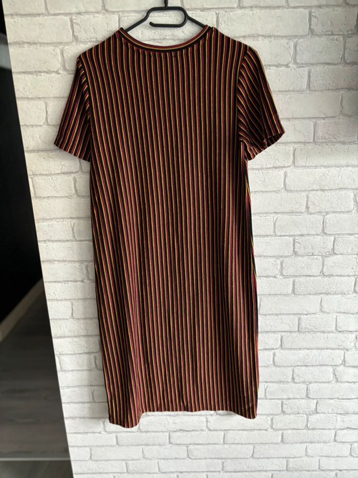 Robe Zara taille 38 - photo numéro 2