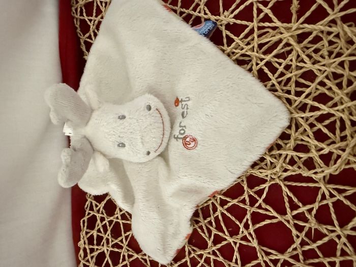 Doudou plat elan cerf renne blanc rayé rouge orange SUCRE D'ORGE - photo numéro 3