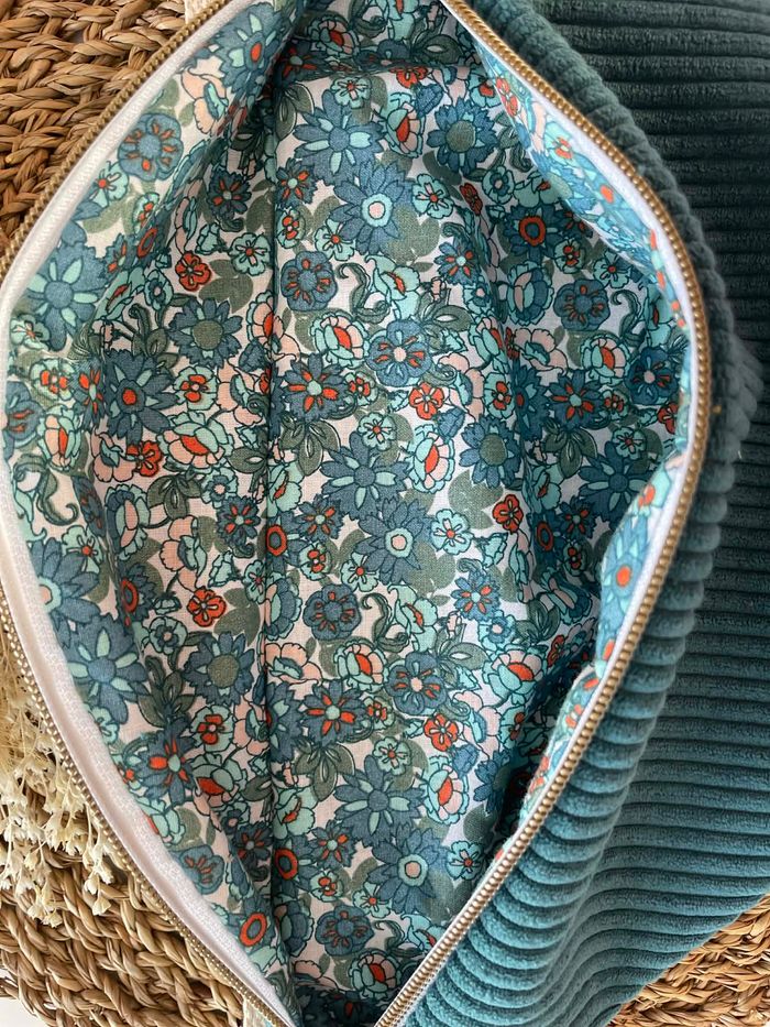 Sac banane fait main en velours côtelé bleu-vert et tissu fleuri - photo numéro 3