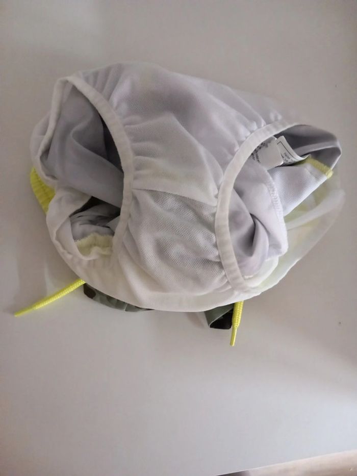 Short de bain garçon 5 ans - photo numéro 3