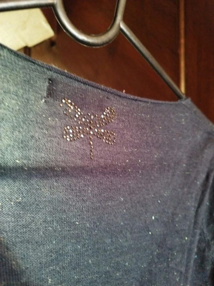 Pull gris col v pailleté papillon au dos S/M - photo numéro 9
