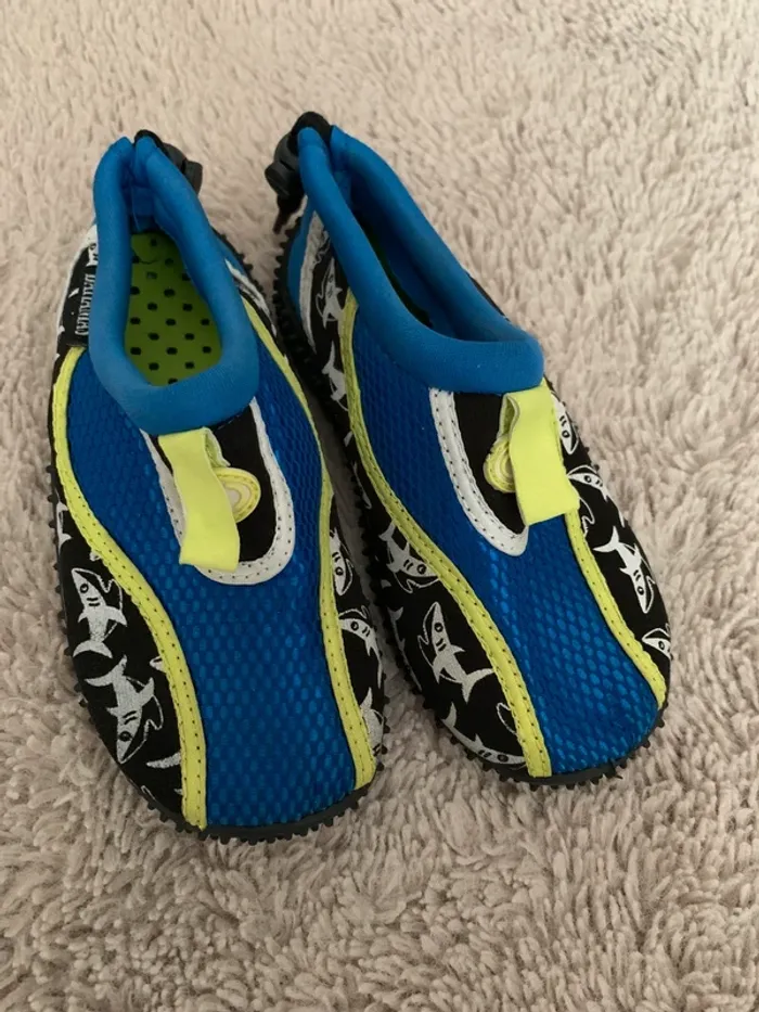 Chaussures mer plongée taille 26/27