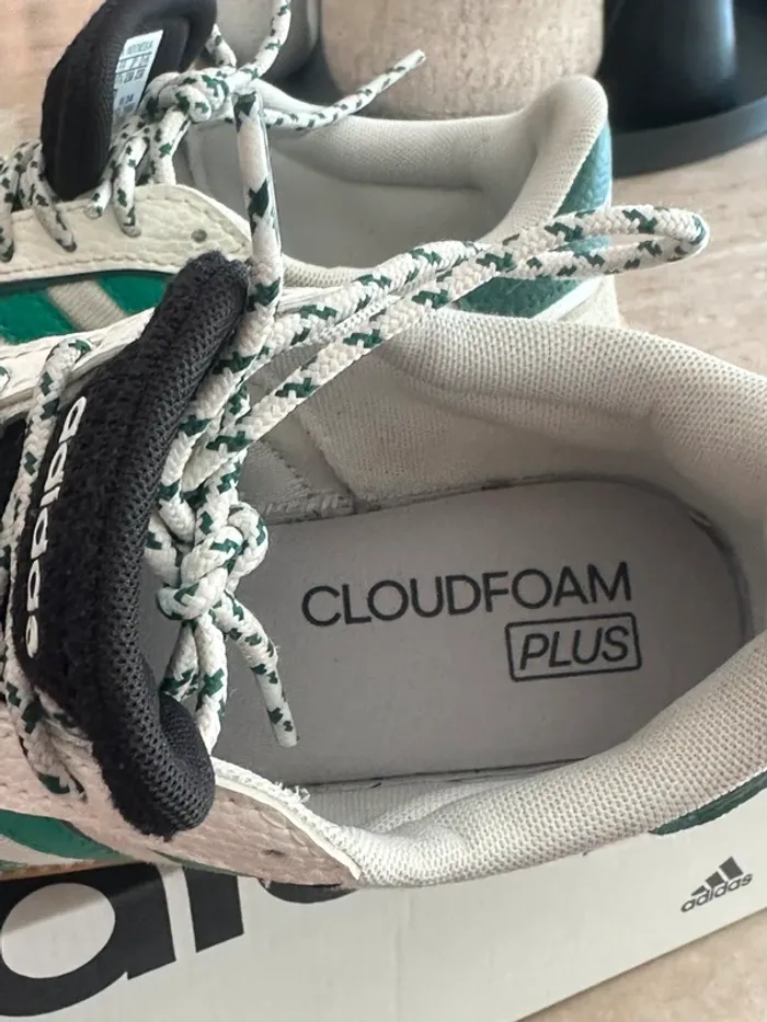 Baskets adidas 37,5 - photo numéro 3