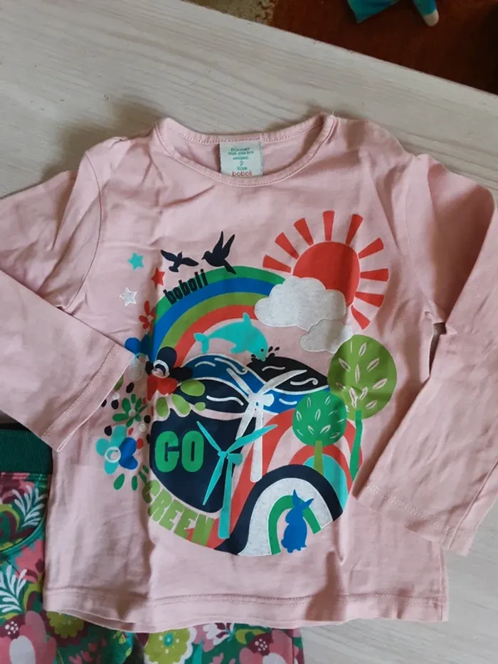 Joli ensemble fleurs dauphin arc-en-ciel t-shirt et jogging legging T. 2 ans - photo numéro 2