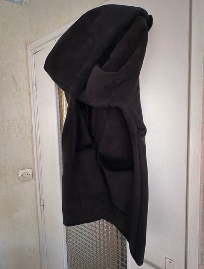 Manteau avec fourrure à l’intérieur - photo numéro 5