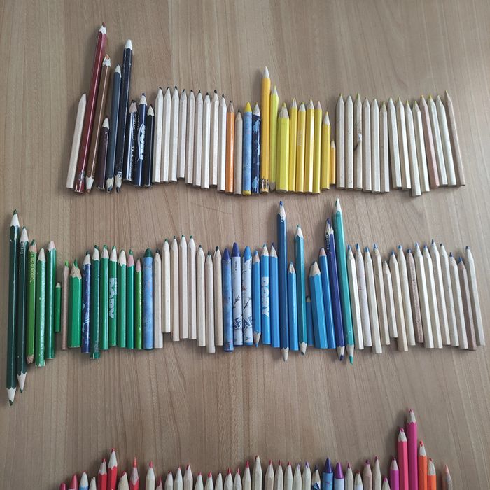 Lot crayons de couleur
