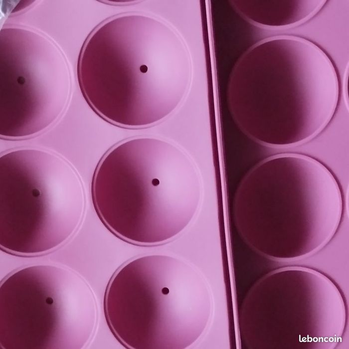 Moule silicone à cake pops Neuf - photo numéro 7