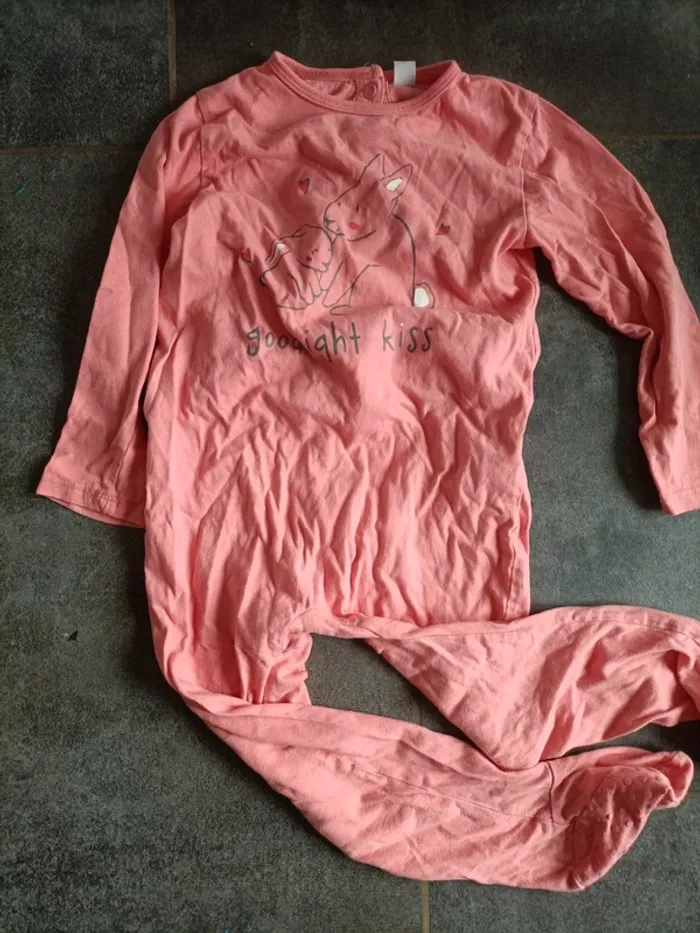 Pyjama une pièce - photo numéro 2