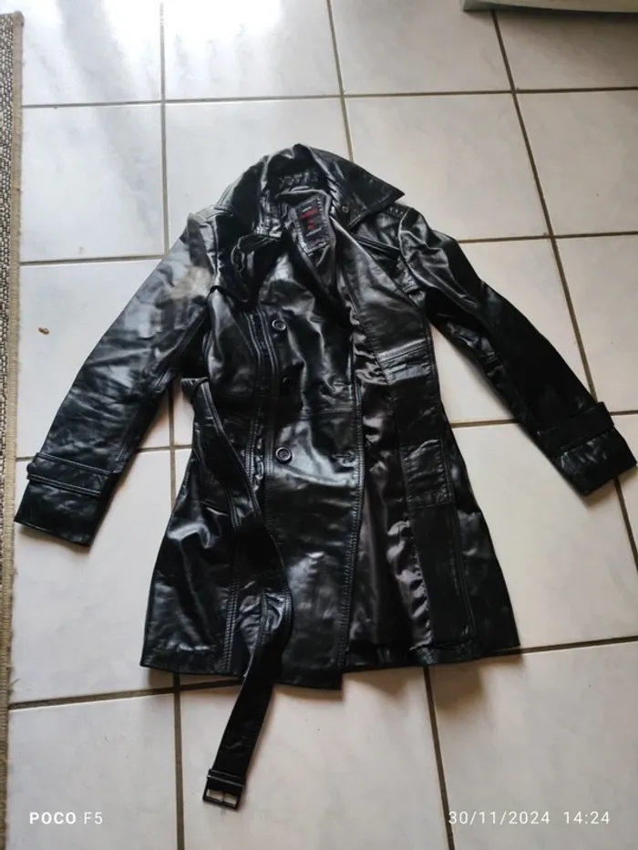 Veste  véritable cuir taille S - photo numéro 12