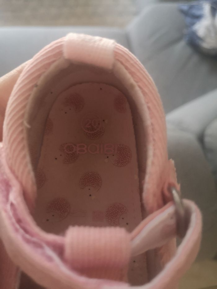 Chaussures roses - photo numéro 3