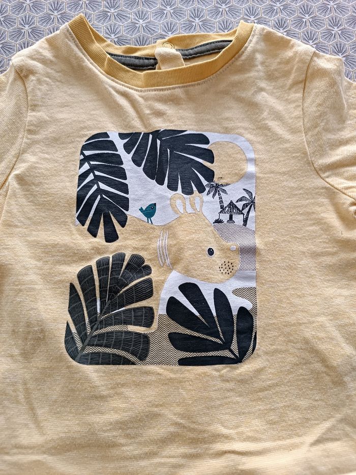 T-shirt 6 mois - photo numéro 2