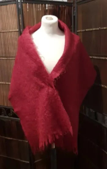 Très beau et chaud châle Vintage "St Michael" Mohair et laine