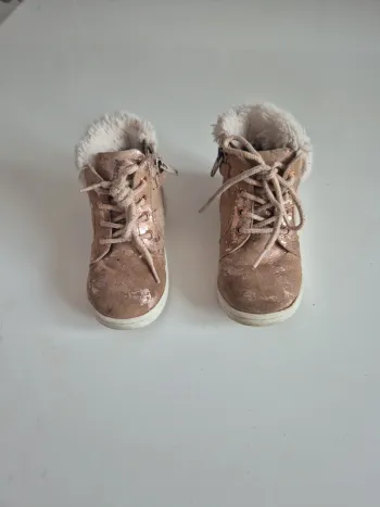 Chaussure 23