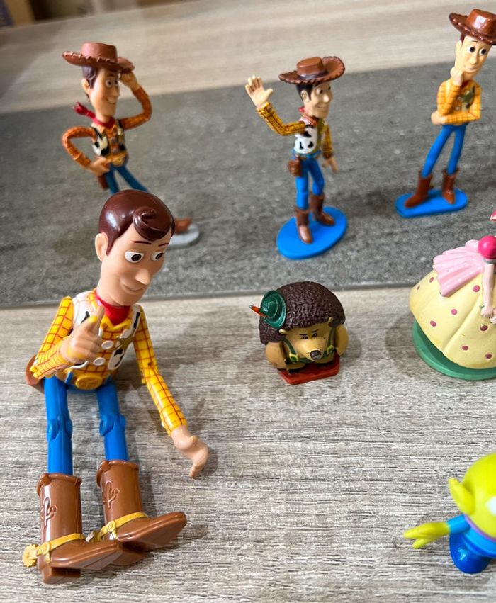 Lot de 13 figurines toy story Disney en bon état - photo numéro 2