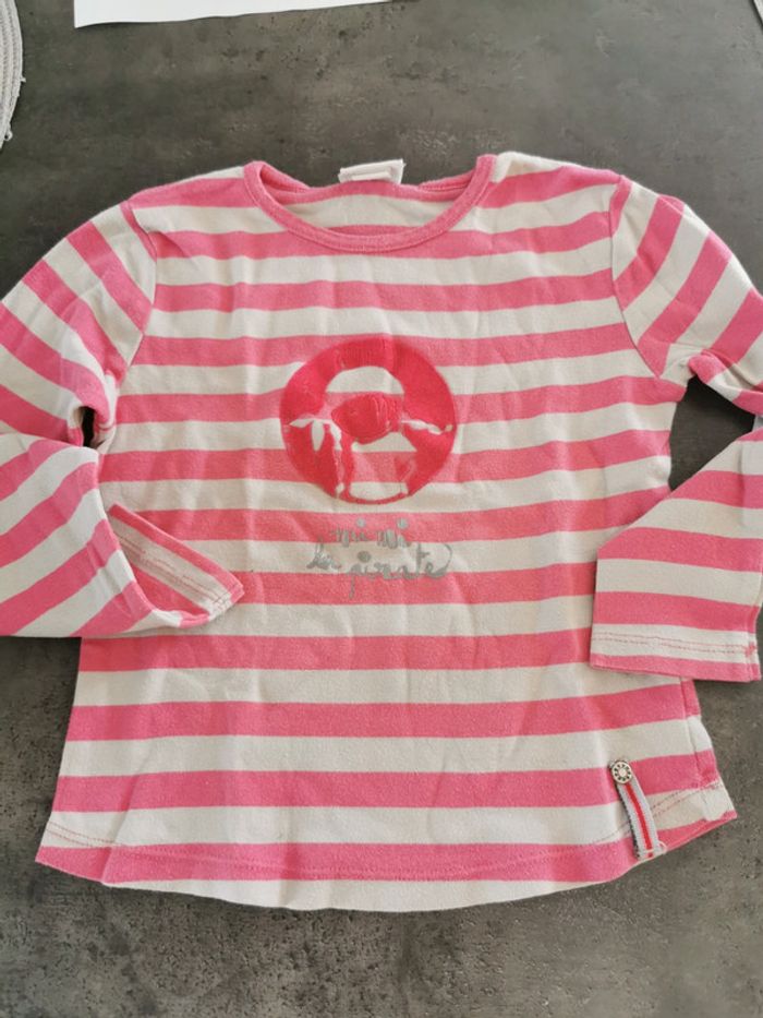 Lot tee shirts taille 6 ans - photo numéro 2