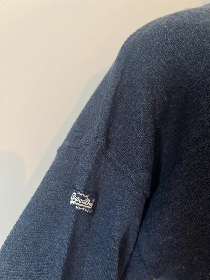Pull fin bleu foncé Superdry Vintage S – 100 % coton – Détails travaillés col & côtés - photo numéro 3