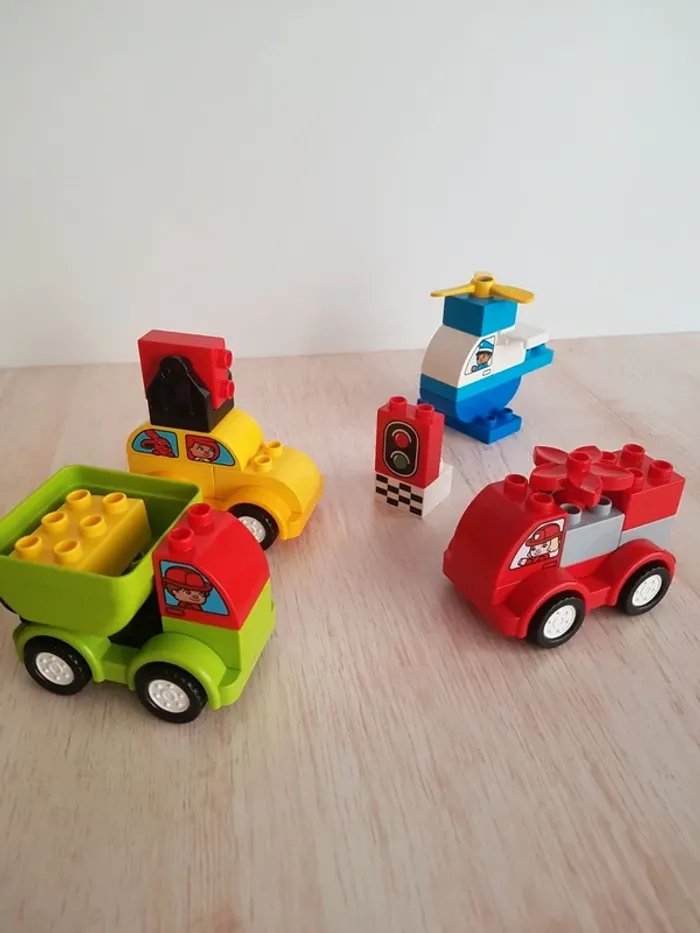 Camion transporteur et véhicules Lego Duplo - photo numéro 7