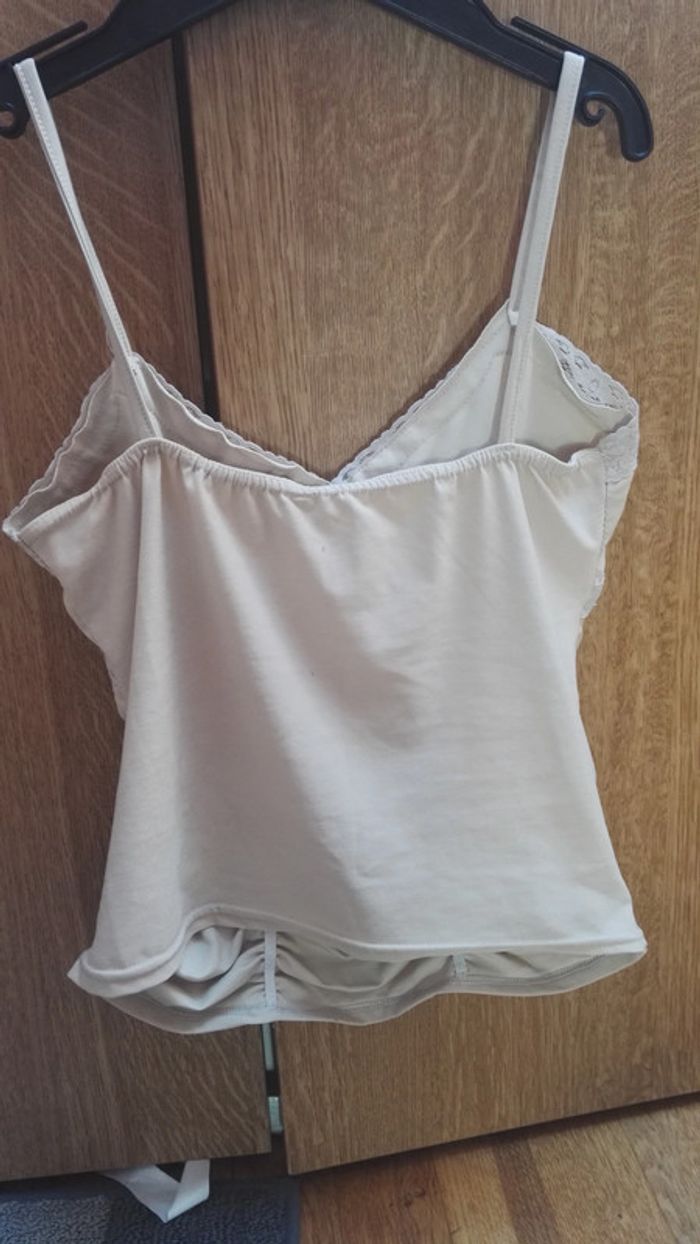 Débardeur à dentelle - photo numéro 3