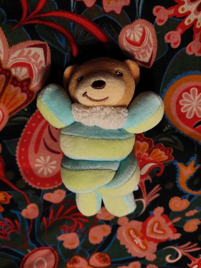 #13 - Kaloo - doudou hochet nœud vert et bleu