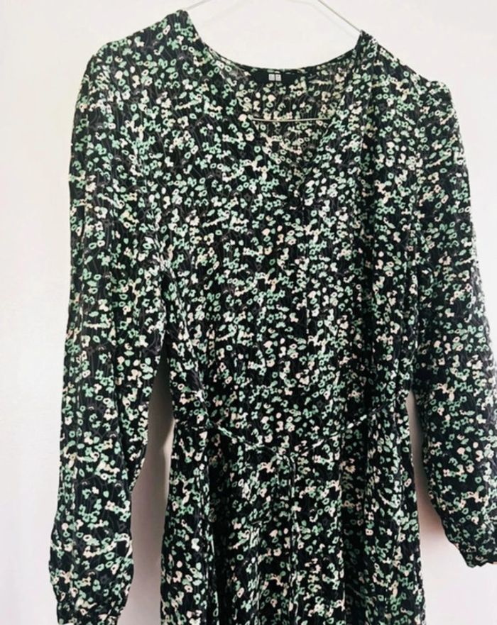 🌸 Robe longue Uniqlo à fleurs – Taille S - photo numéro 2