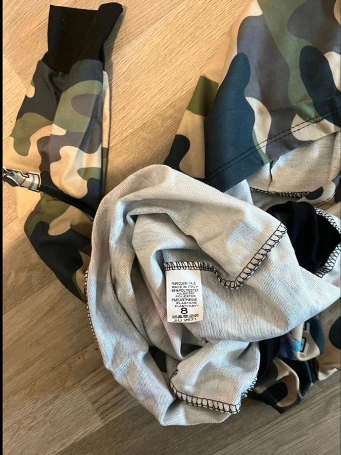 Très jolie sweet pull fin à capuche fortnite taille 8 ans - photo numéro 5