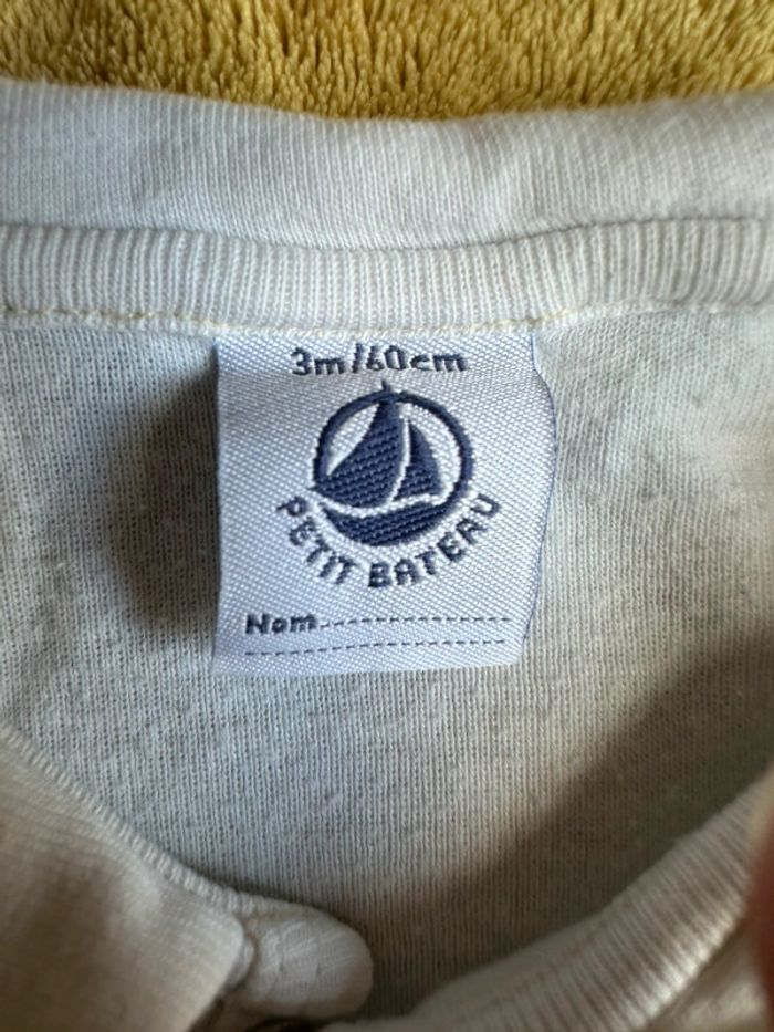 Combinaison short avec col petit bateau 3 mois - photo numéro 2