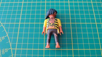 Personnage pull jaune 30009622 pièce détachée Playmobil 5135 Bateau d'attaque des pirates #B04