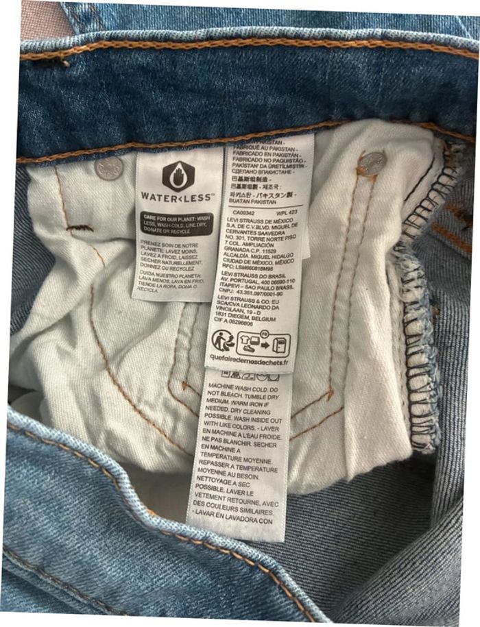 Jeans Levis skinny taper W29L32 bleu comme neuf - photo numéro 11