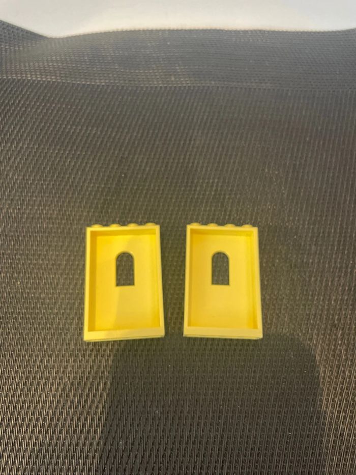 Lego lot 2 murs jaune clair 1x4x5 avec fenêtre maison château pièces détachées officiel - photo numéro 3