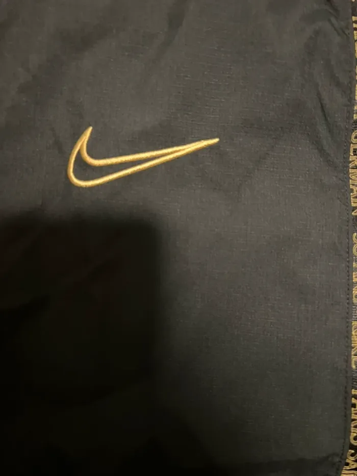 K-way Nike psg noir taille s - photo numéro 3