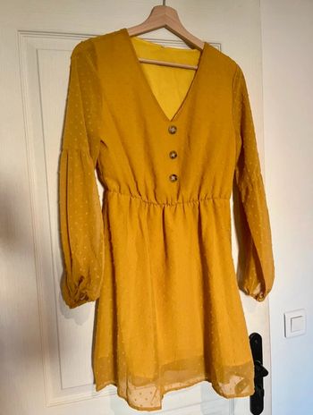Robe moutarde
