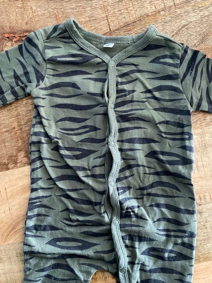 Pyjama taille 3 mois - photo numéro 4