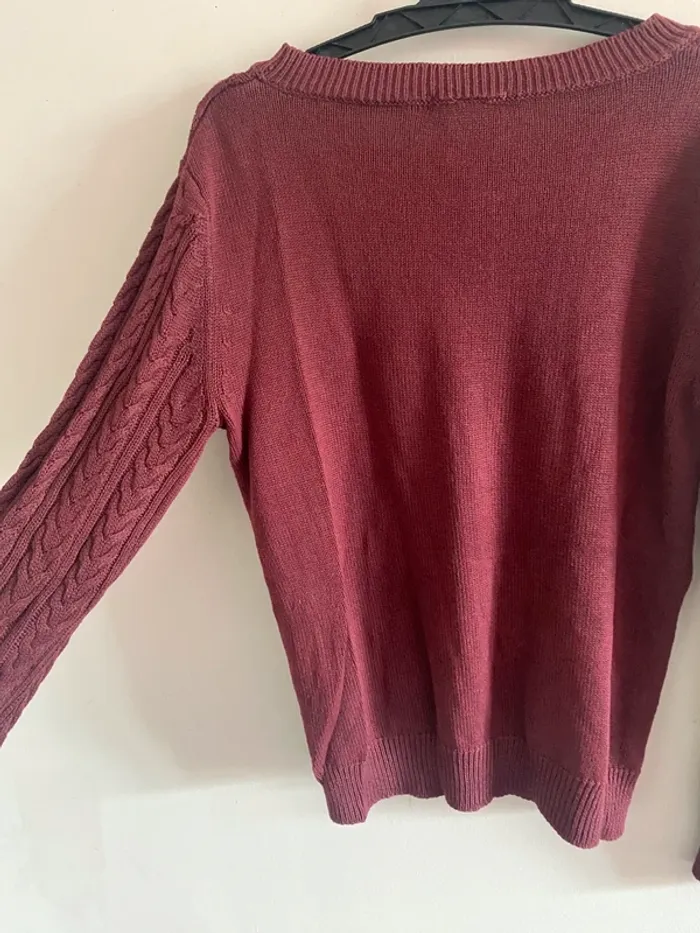 Haut pull en laine rouge foncé - photo numéro 4