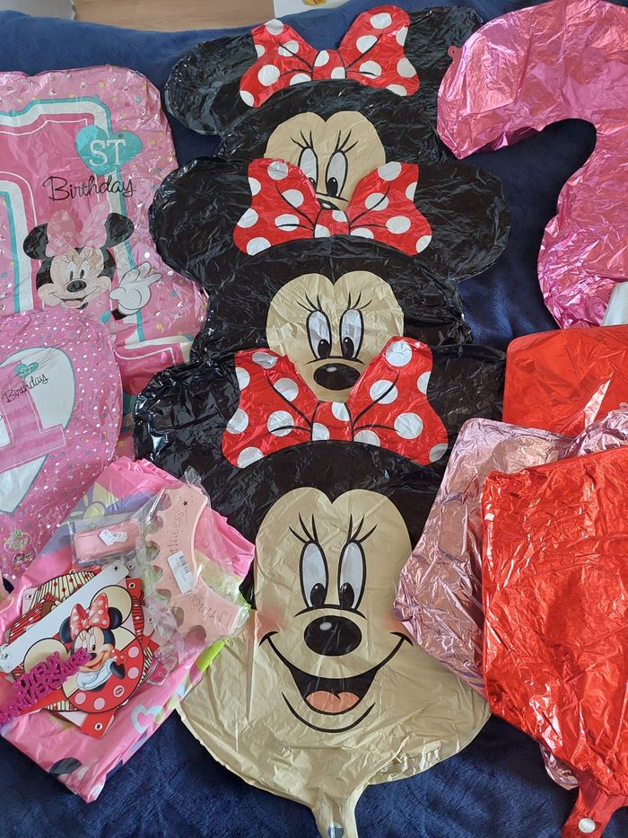 Lot décorations anniversaire fille 1 et 2 ans Minnie tons rose et rouge BE 🎈 - photo numéro 3
