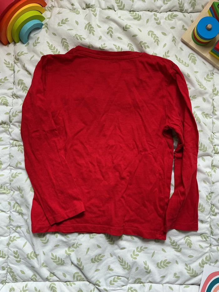 teeshirt manches longues rouge dessin devant la halle 6 ans - photo numéro 7
