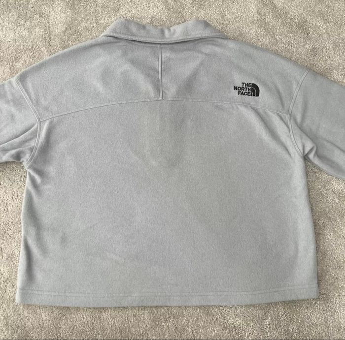 Sweat-shirt femme The North Face 100 Glacier 1/4 zip pull over polaire crop top gris claire - photo numéro 2