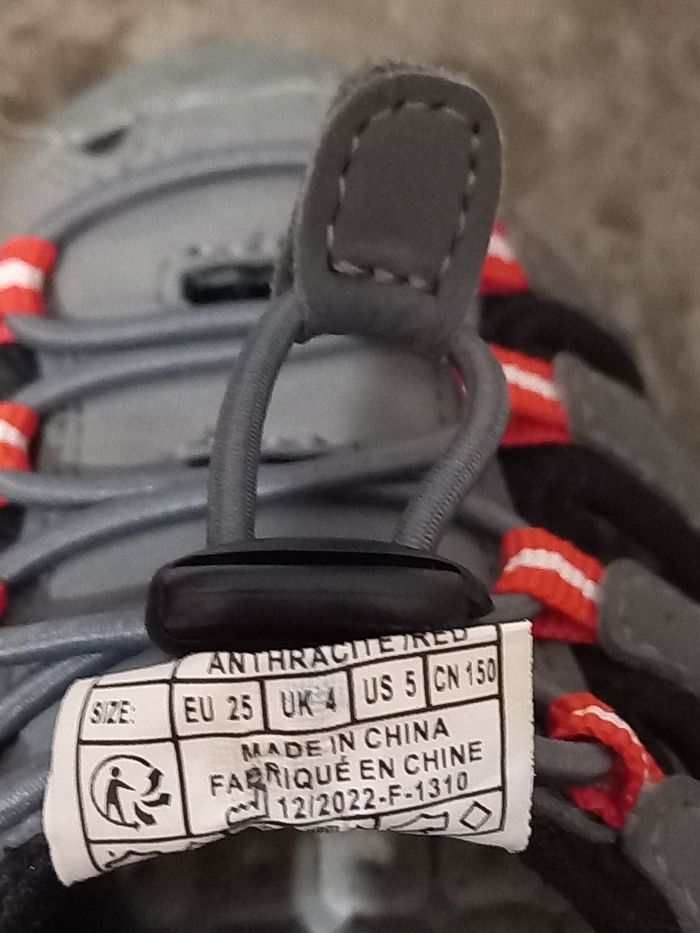 Jolies sandales garçon Mc Kinley grise et rouge 25 - photo numéro 2