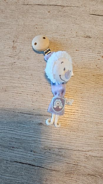 Attache tutute mauve pastel de Noukie s, nickel