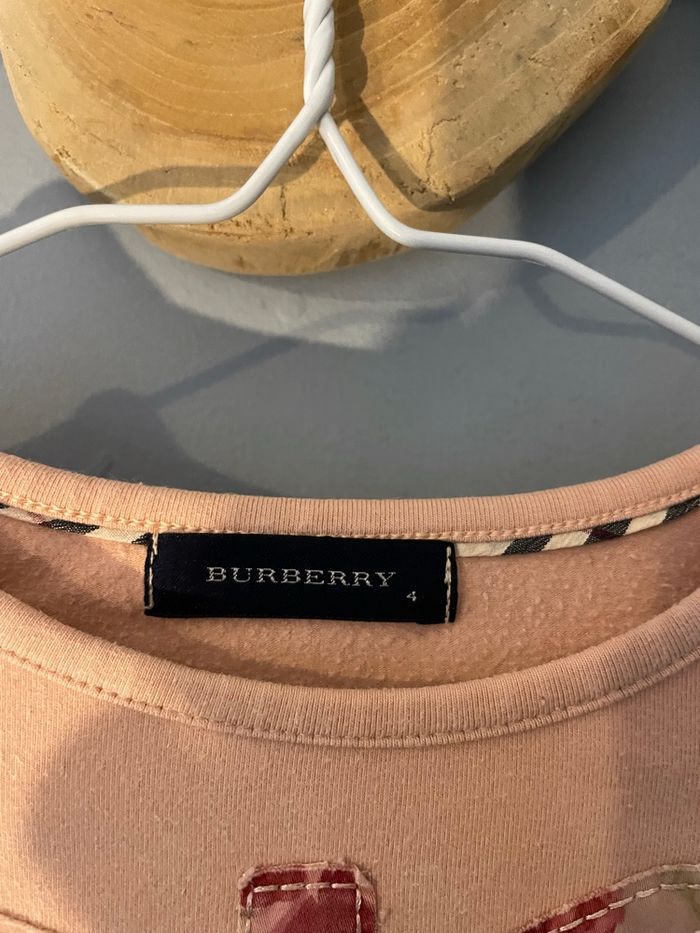 T-shirt burberry 4 ans - photo numéro 2